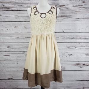 A'reve Women's Cream Floral Lace Contrast Sleeveless Dress Size Small